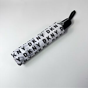 NEW! DKNY MONOGRAM UMBRELLA